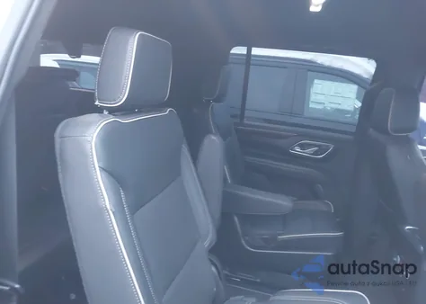 2024 Chevrolet Suburban 4Wd Premier z USA, uszkodzony, nr VIN 1GNSKFKDXRR264328